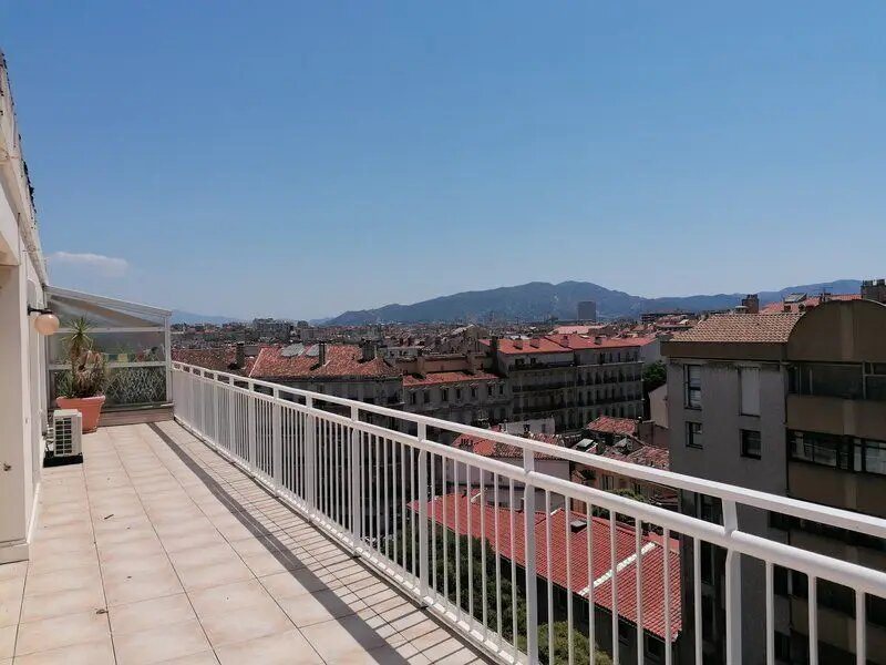 Appartement à louer, 107m², Marseille 7ème