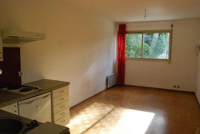 Appartement à louer, 22m², Marseille 9ème