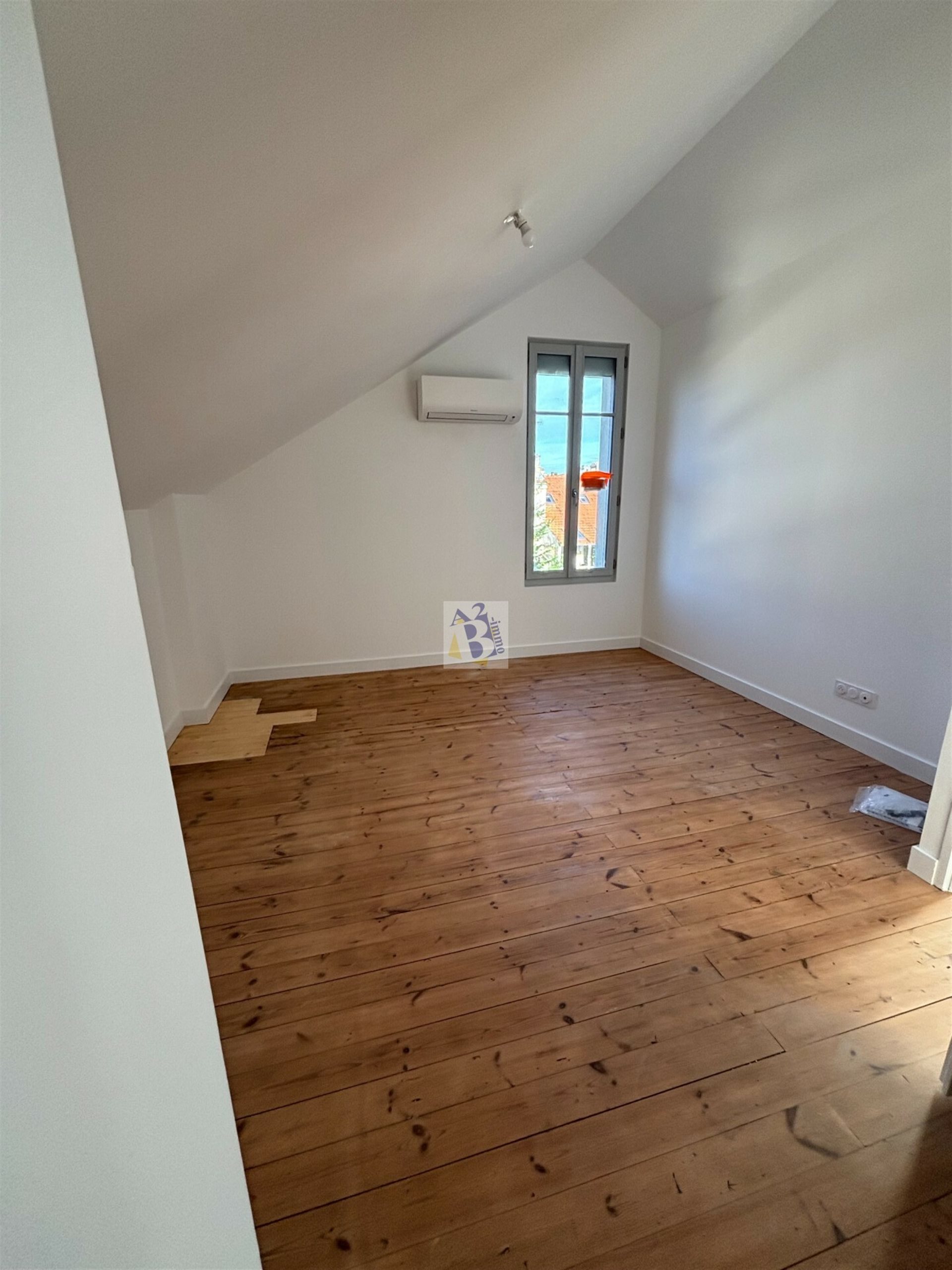 Maison à louer, 120m², Angoulême