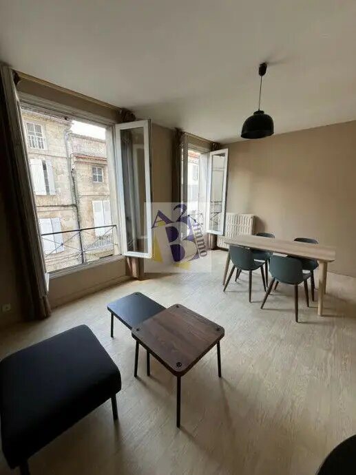 Appartement à louer, 73m², Angoulême