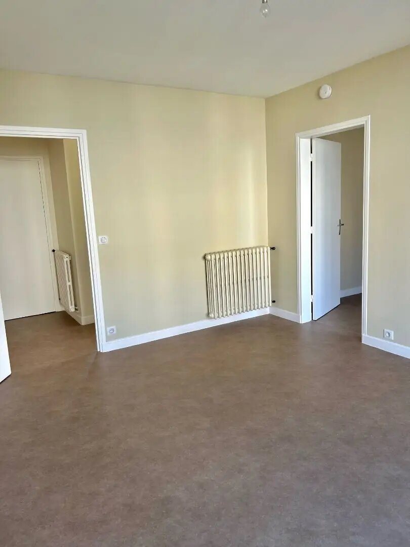 Appartement à louer, 51m², Aurillac