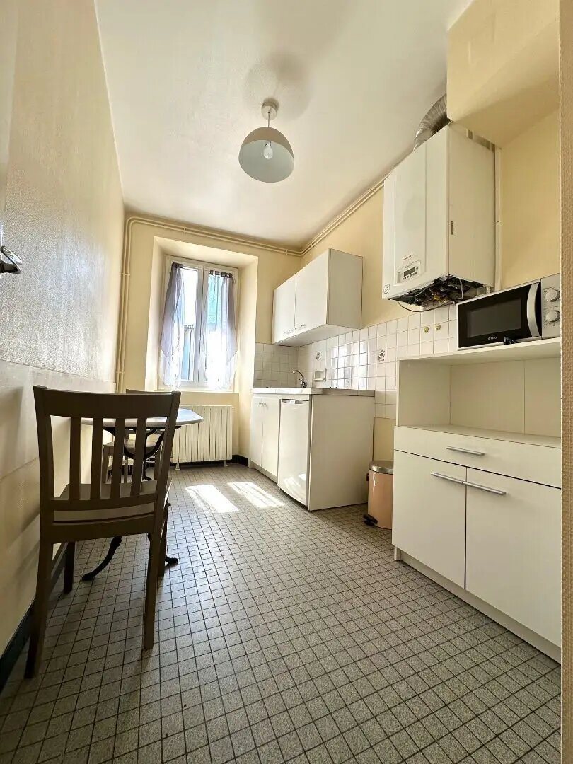 Appartement à louer, 24m², Aurillac