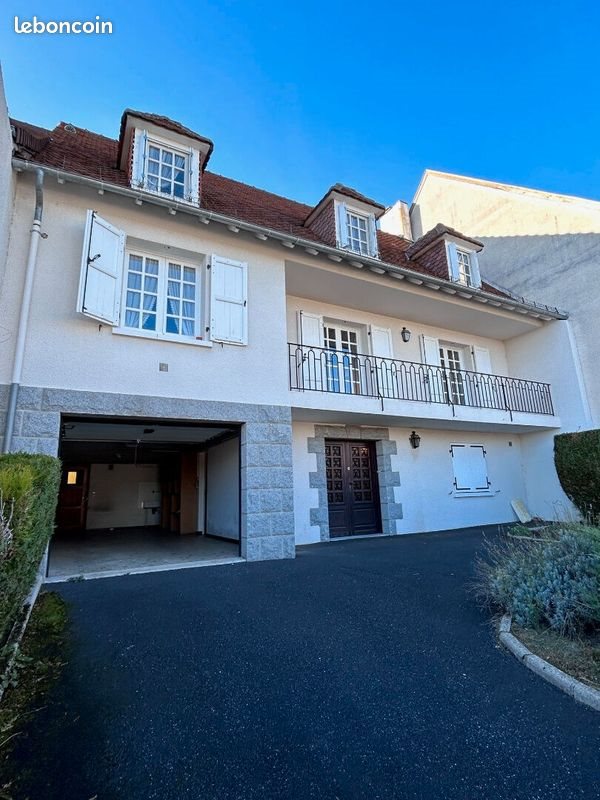 Maison à louer, 155m², Aurillac