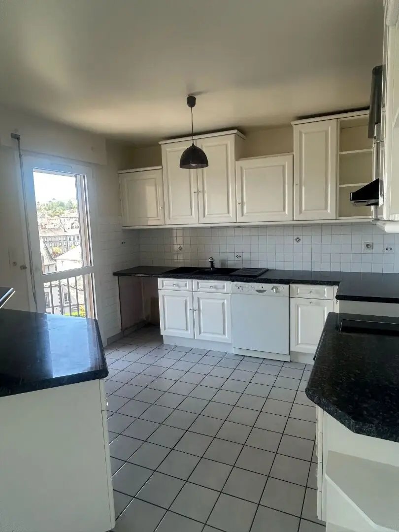 Appartement à louer, 115m², Aurillac
