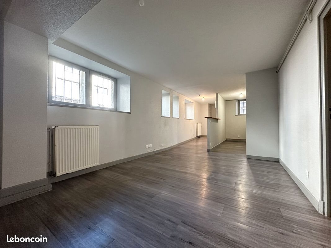 Appartement à louer, 60m², Aurillac