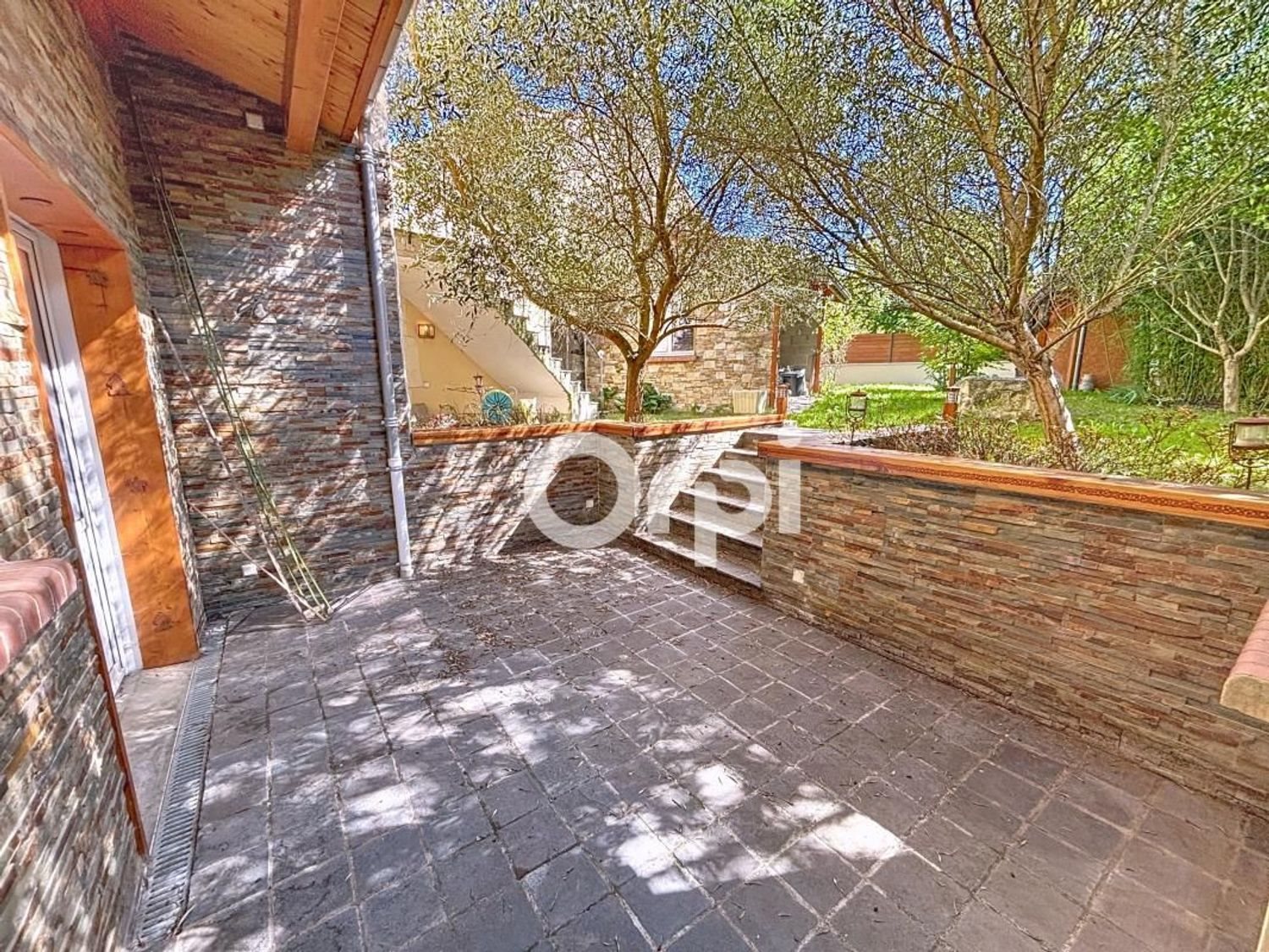 Maison à vendre, 286m², Ludesse