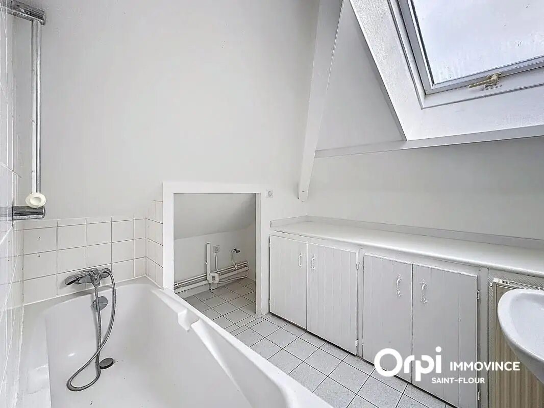 Appartement à louer, 33m², Saint-Flour