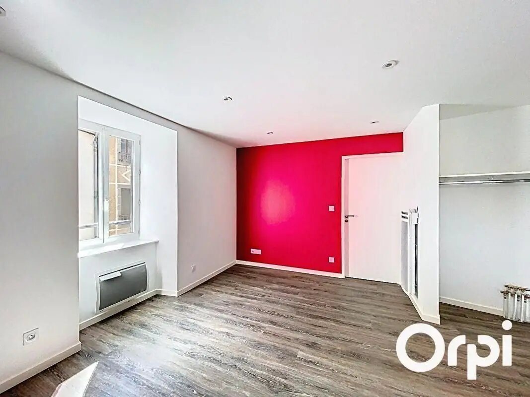 Appartement à louer, 28m², Saint-Flour