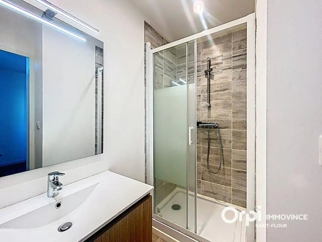Appartement à louer, 28m², Saint-Flour