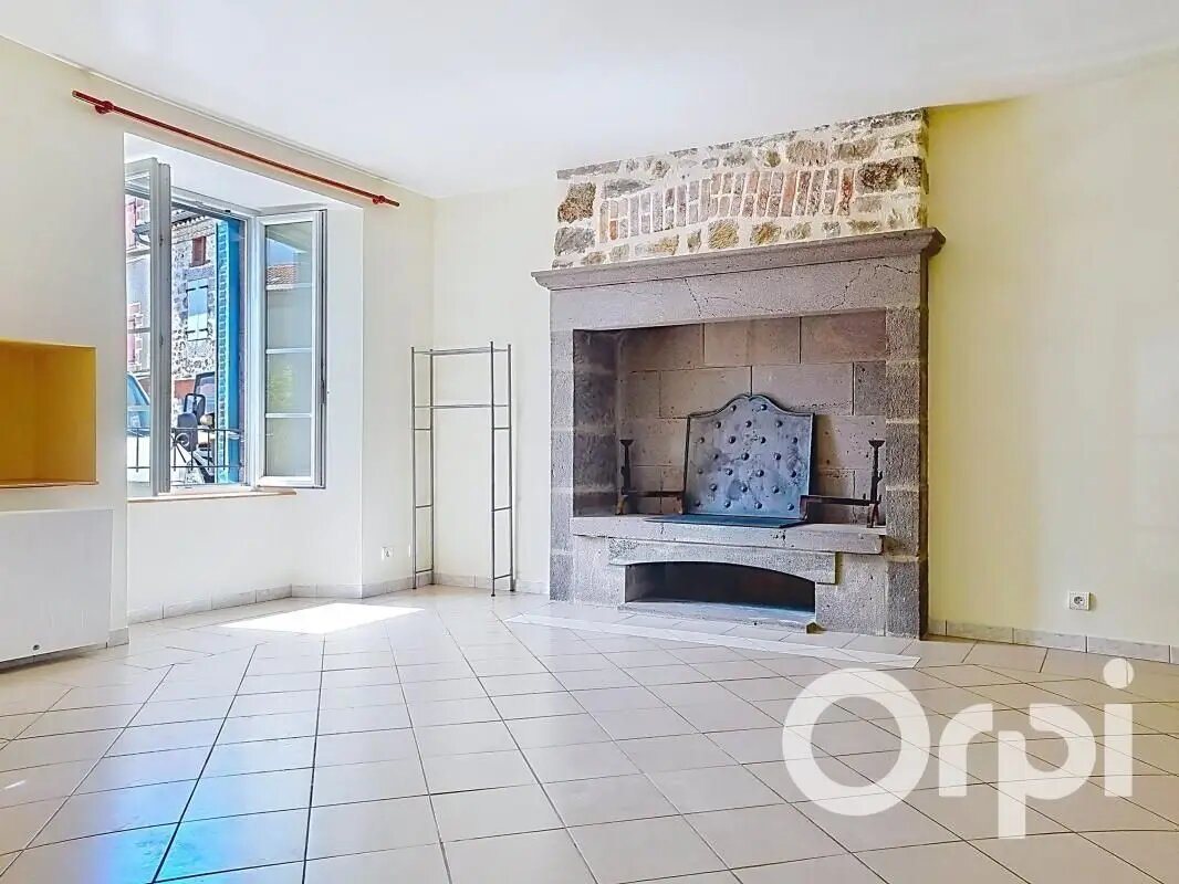 Appartement à louer, 58m², Ruynes-en-Margeride