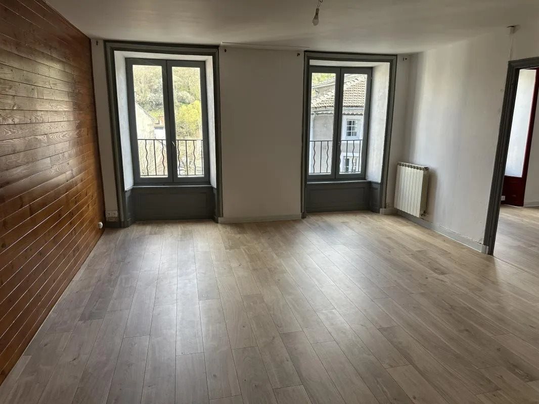 Appartement à vendre, 340m², Saint-Flour