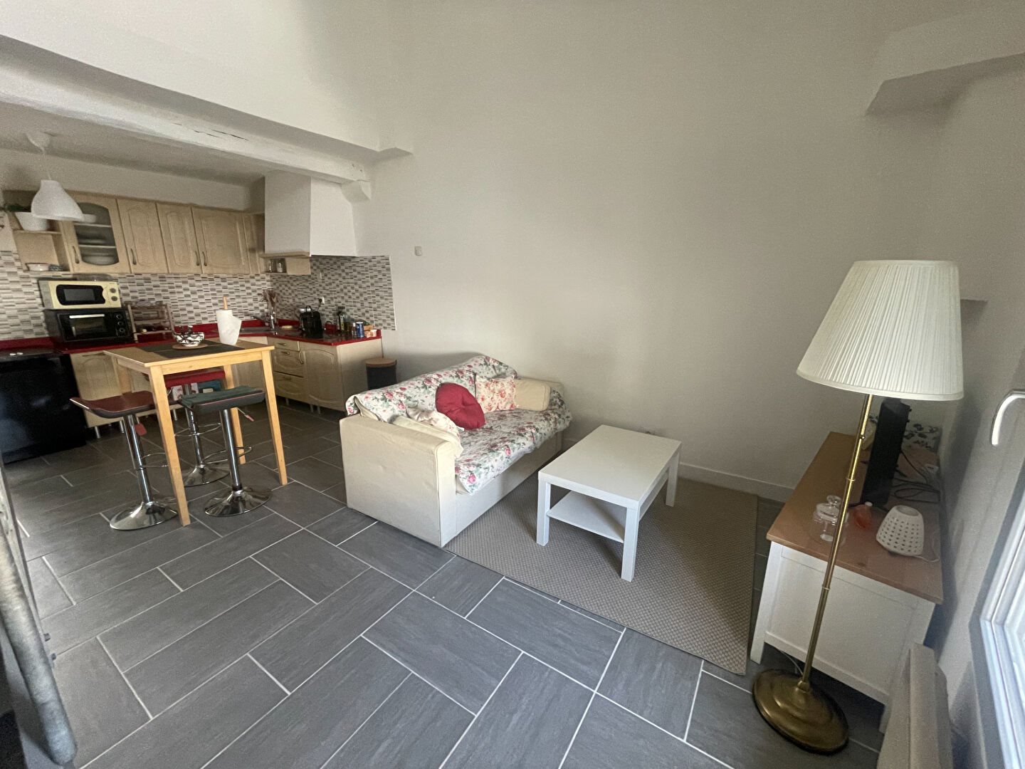 Appartement à louer, 52m², Médis