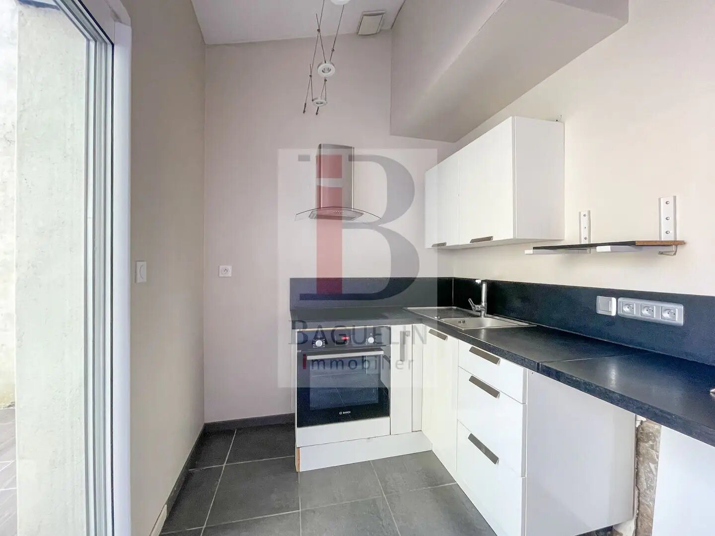 Maison à louer, 88m², Rochefort
