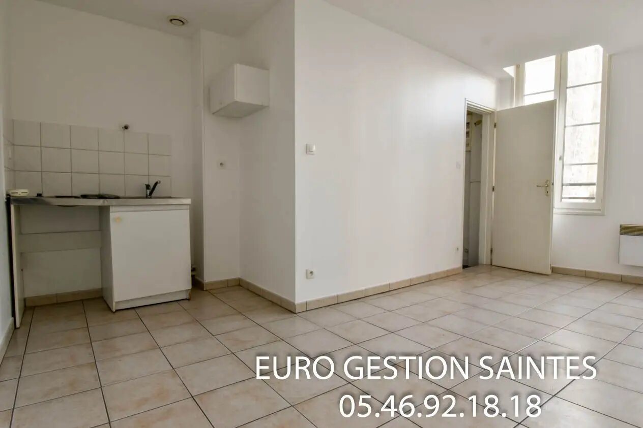 Appartement à louer, 31m², Saintes