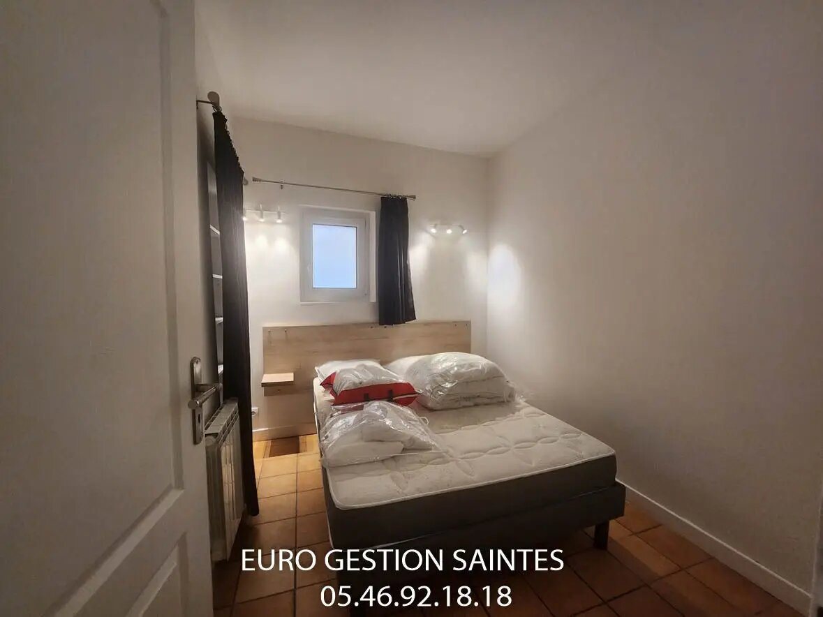 Appartement à louer, 45m², Saintes