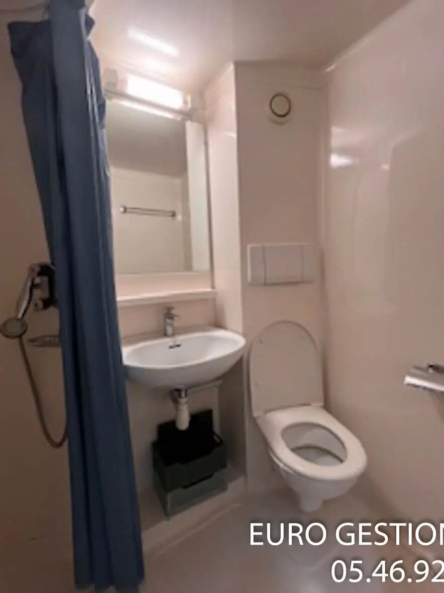 Appartement à louer, 14m², Saintes