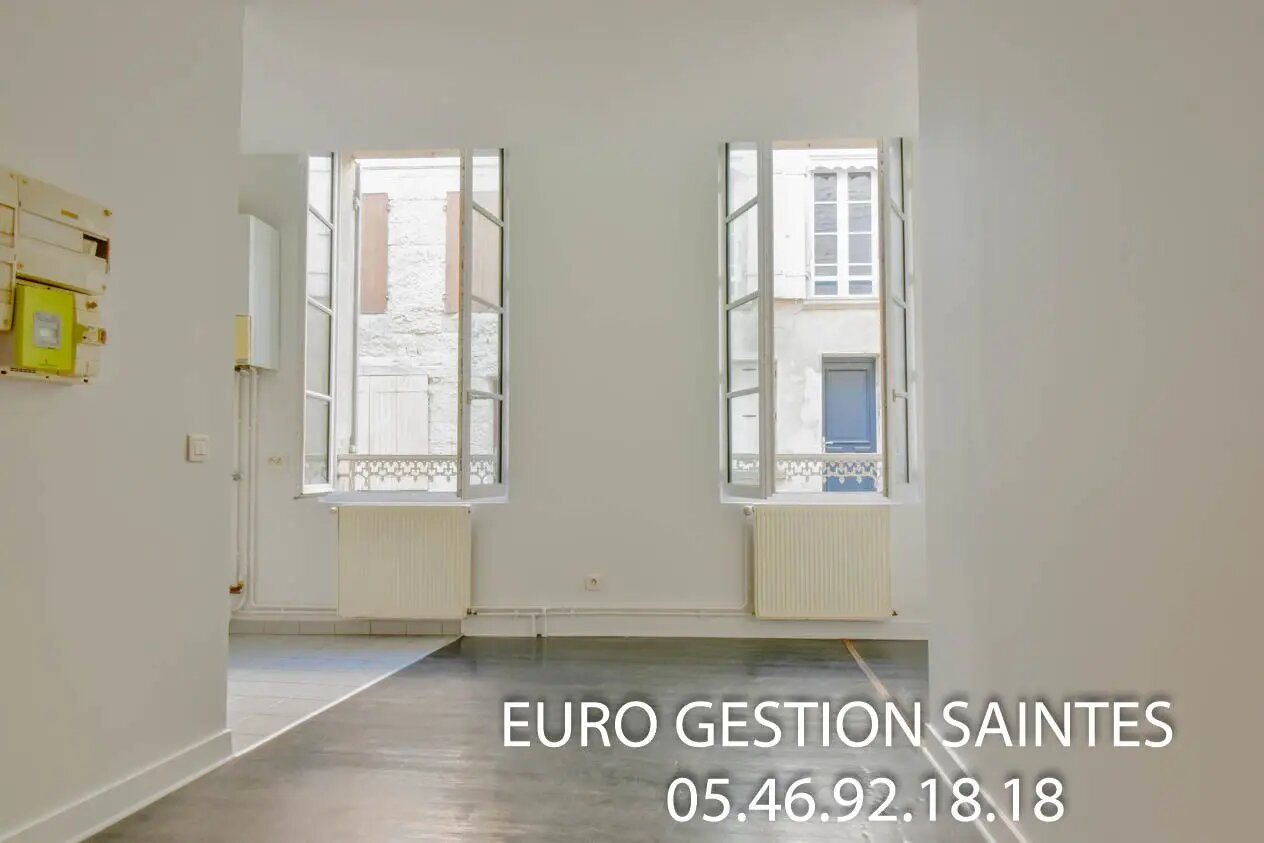 Appartement à louer, 36m², Saintes
