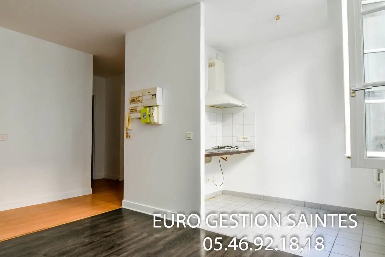 Appartement à louer, 36m², Saintes