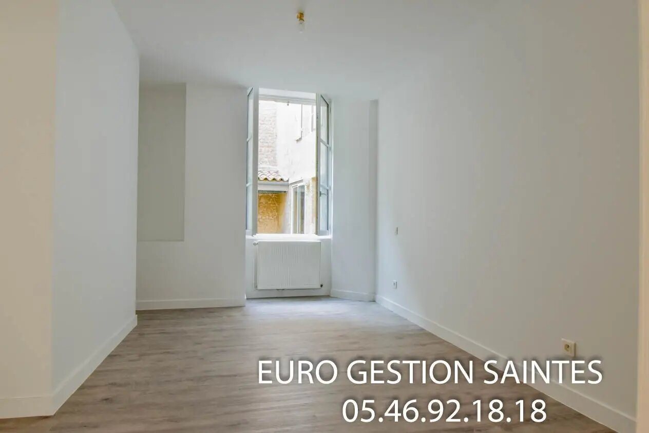 Appartement à louer, 36m², Saintes