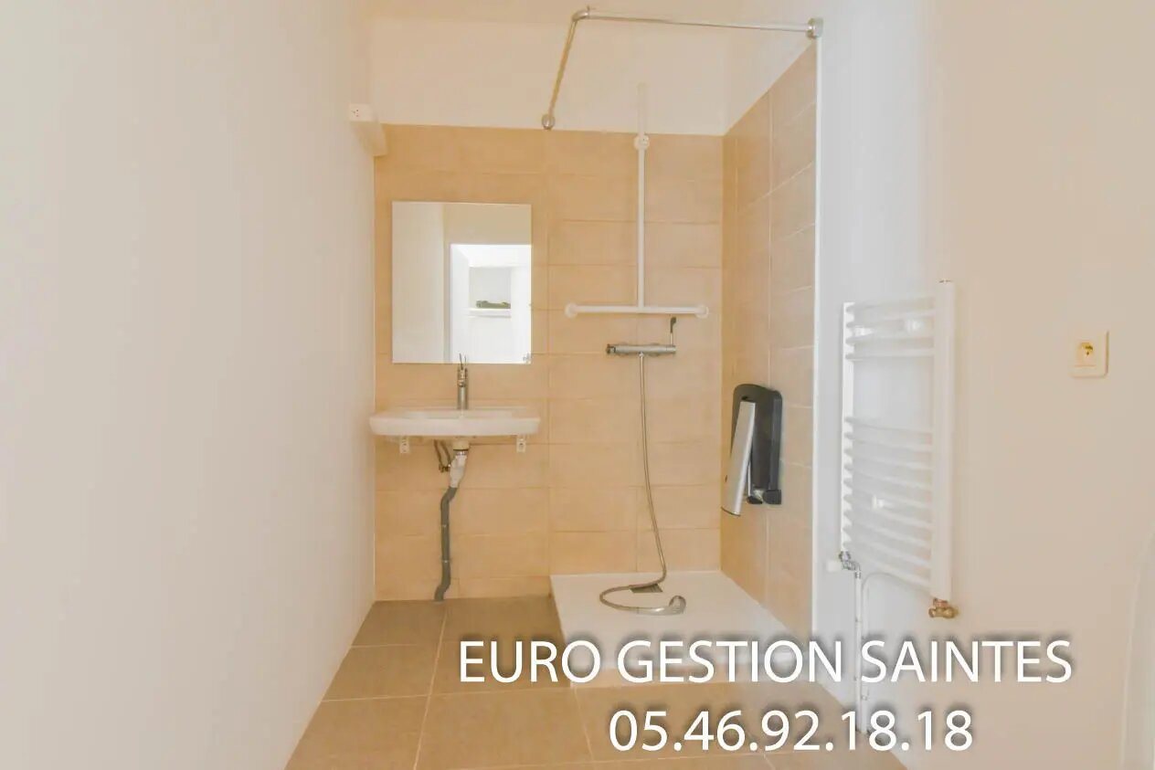 Appartement à louer, 36m², Saintes