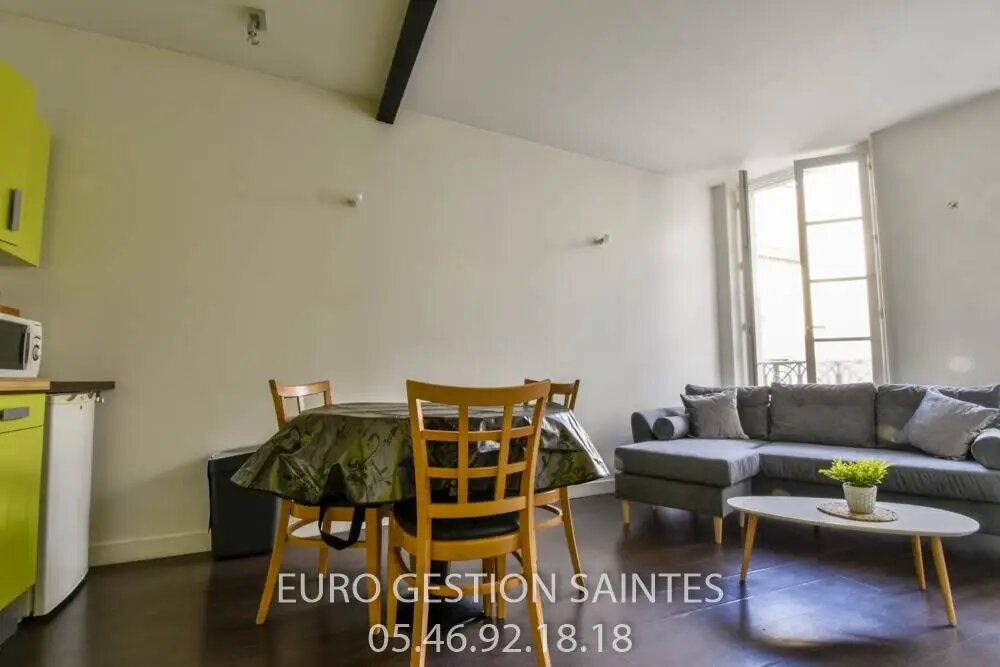 Appartement à louer, 37m², Saintes