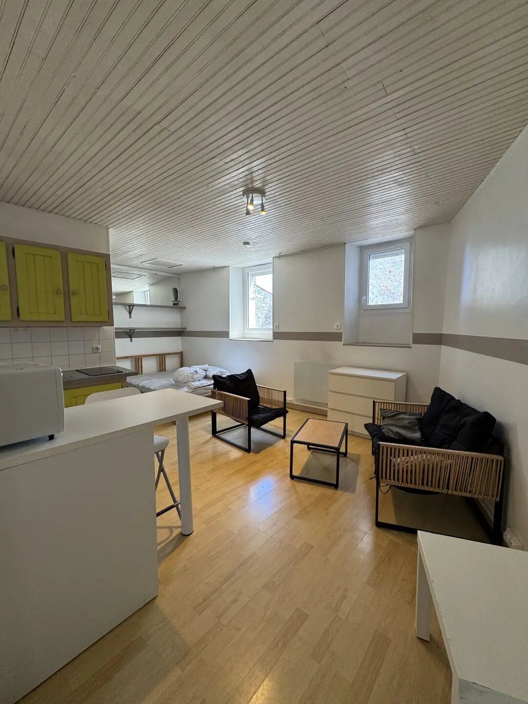 Appartement à louer, 20m², Saintes