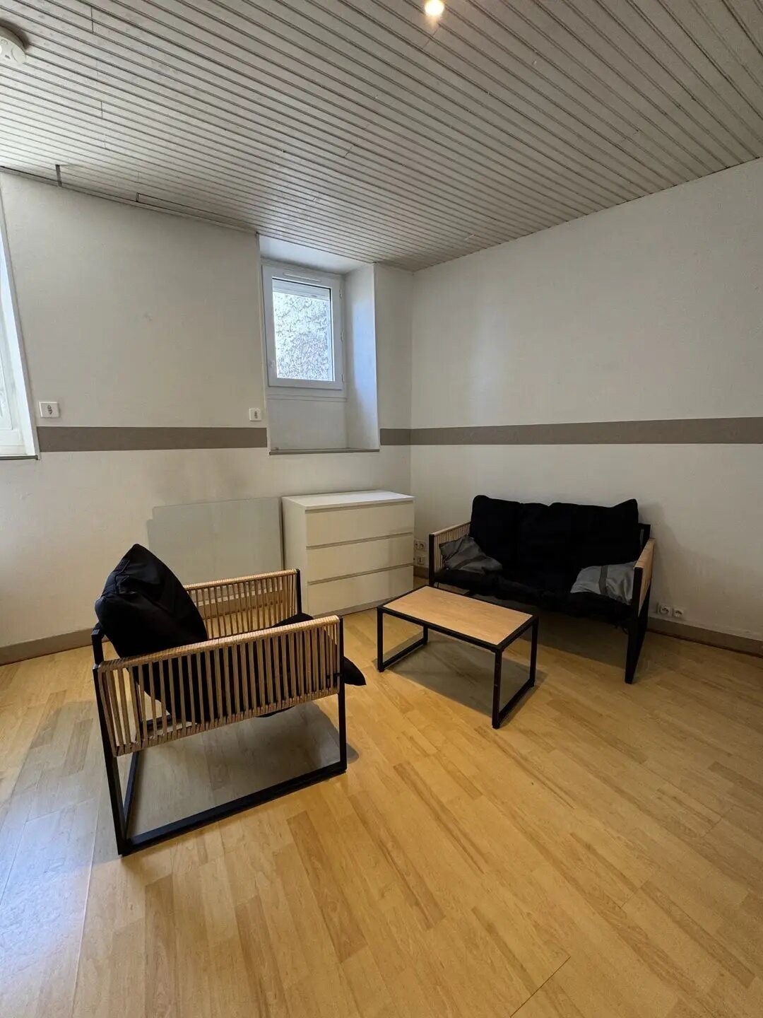 Appartement à louer, 20m², Saintes