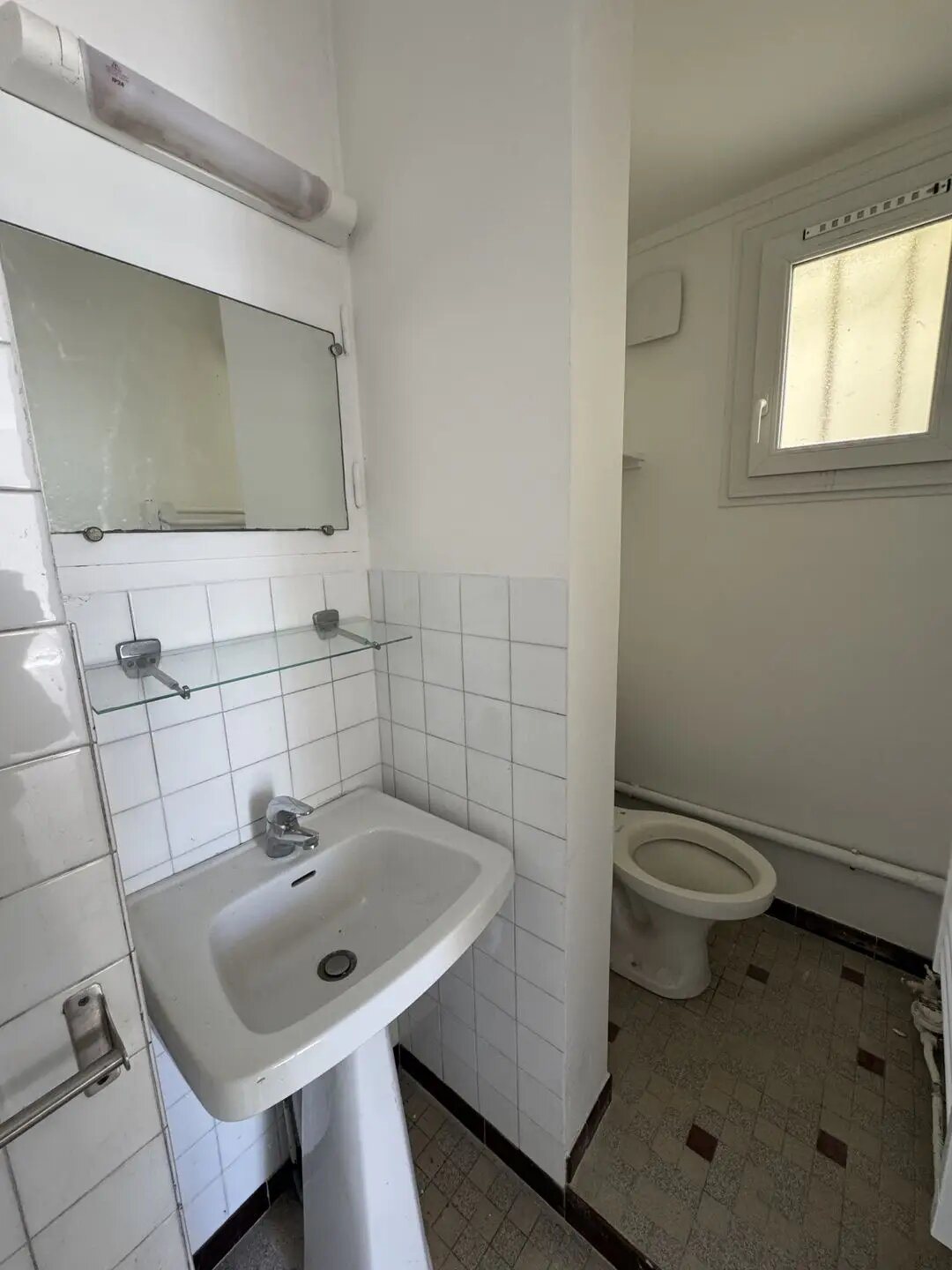 Appartement à louer, 20m², Saintes