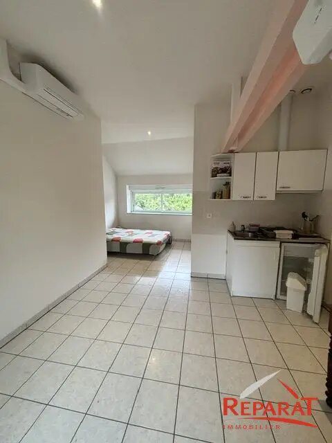 Appartement à louer, 23m², Saint-Viance