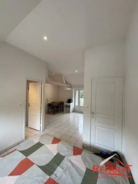 Appartement à louer, 23m², Saint-Viance