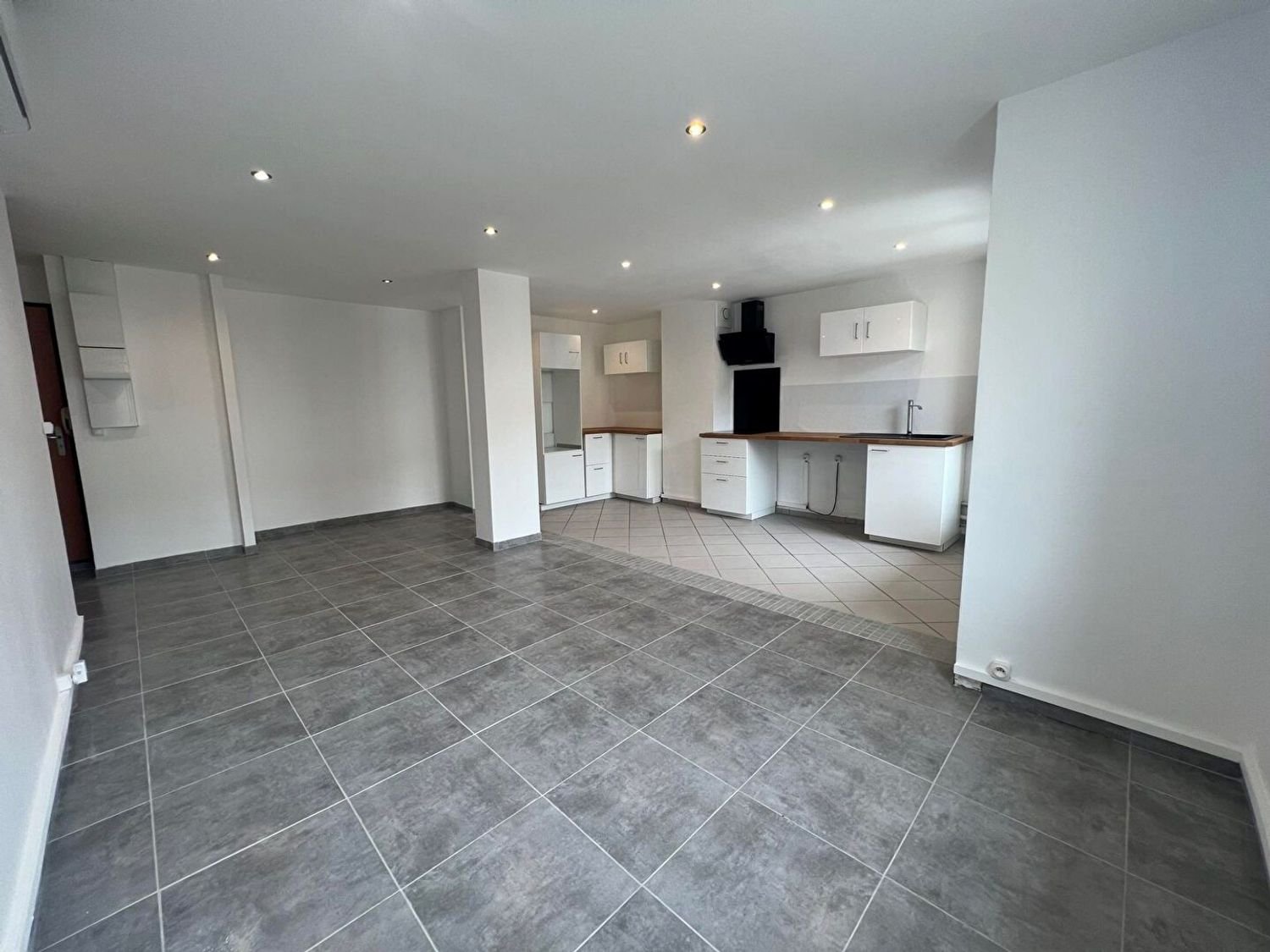 Appartement à louer, 61m², Valence