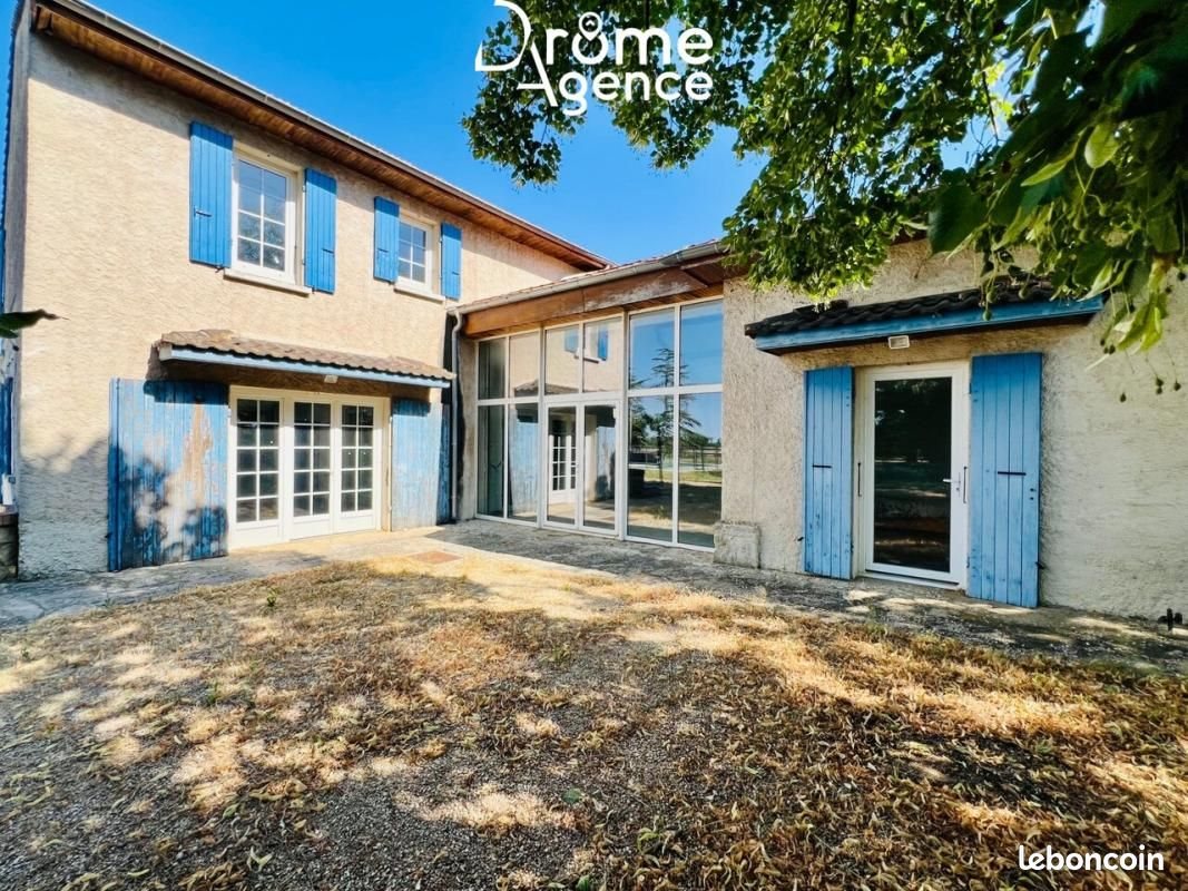 Maison à vendre, 360m², Montélier