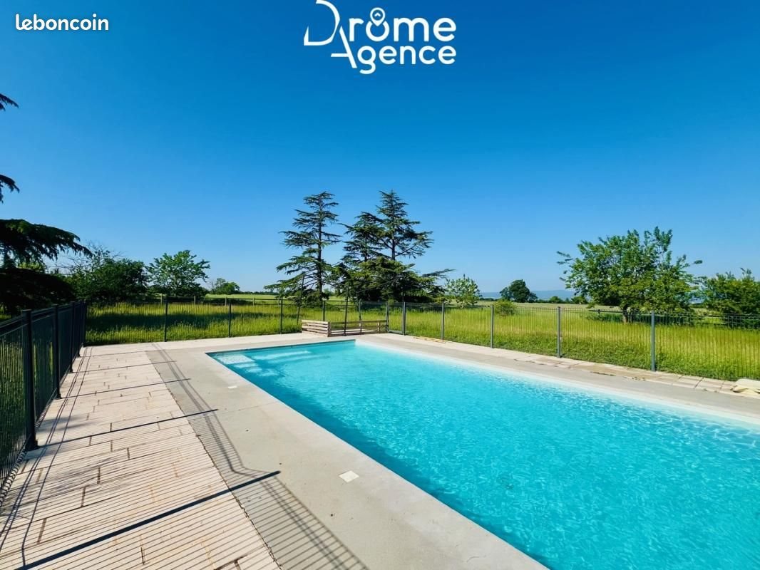 Maison à vendre, 360m², Montélier