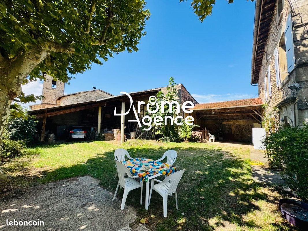 Maison à vendre, 404m², Montélier