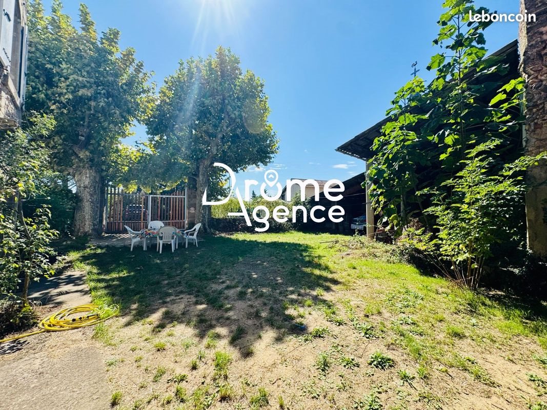 Maison à vendre, 404m², Montélier