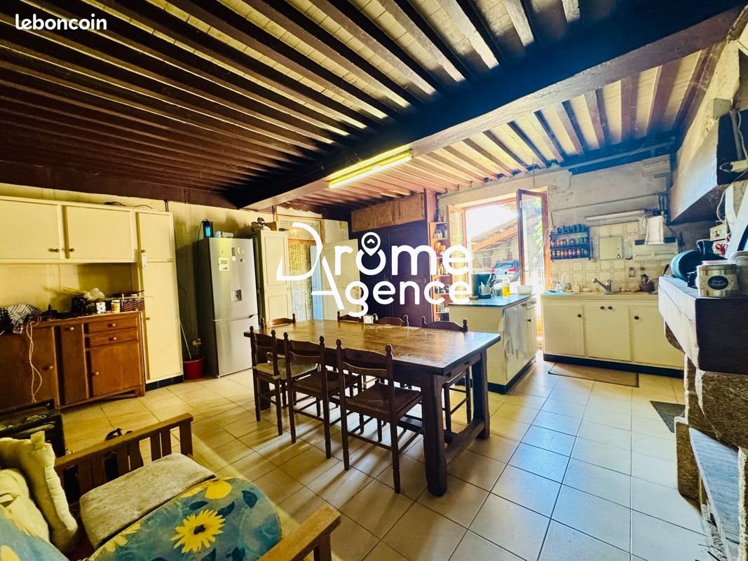 Maison à vendre, 404m², Montélier