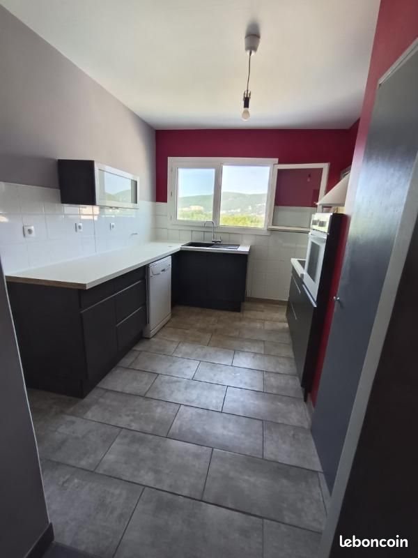 Appartement à louer, 76m², Donzère