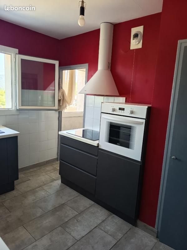 Appartement à louer, 76m², Donzère