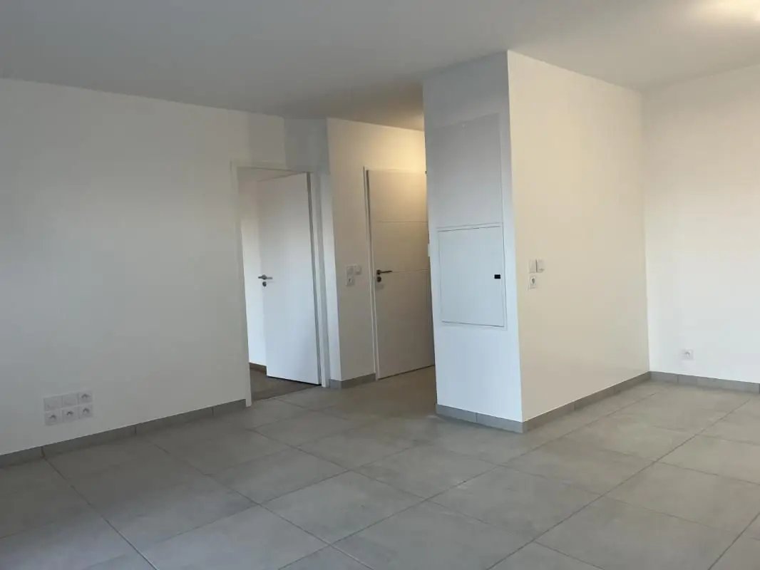 Appartement à louer, 44m², Poisat