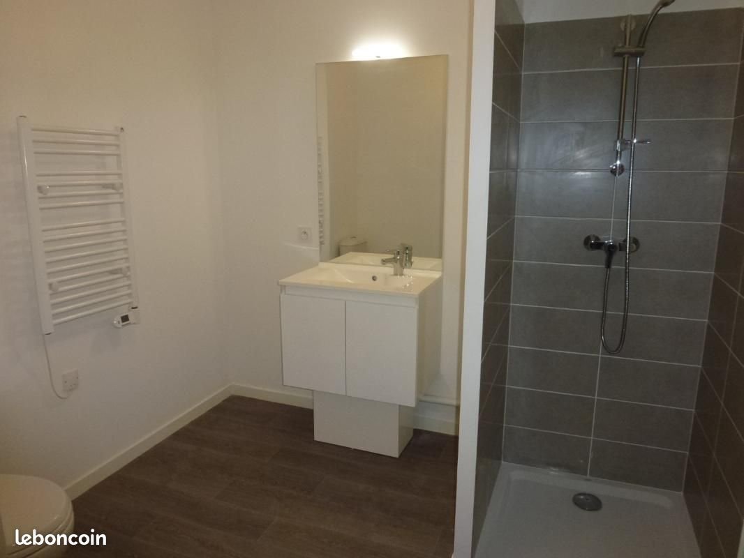 Appartement à louer, 37m², Saint-Priest