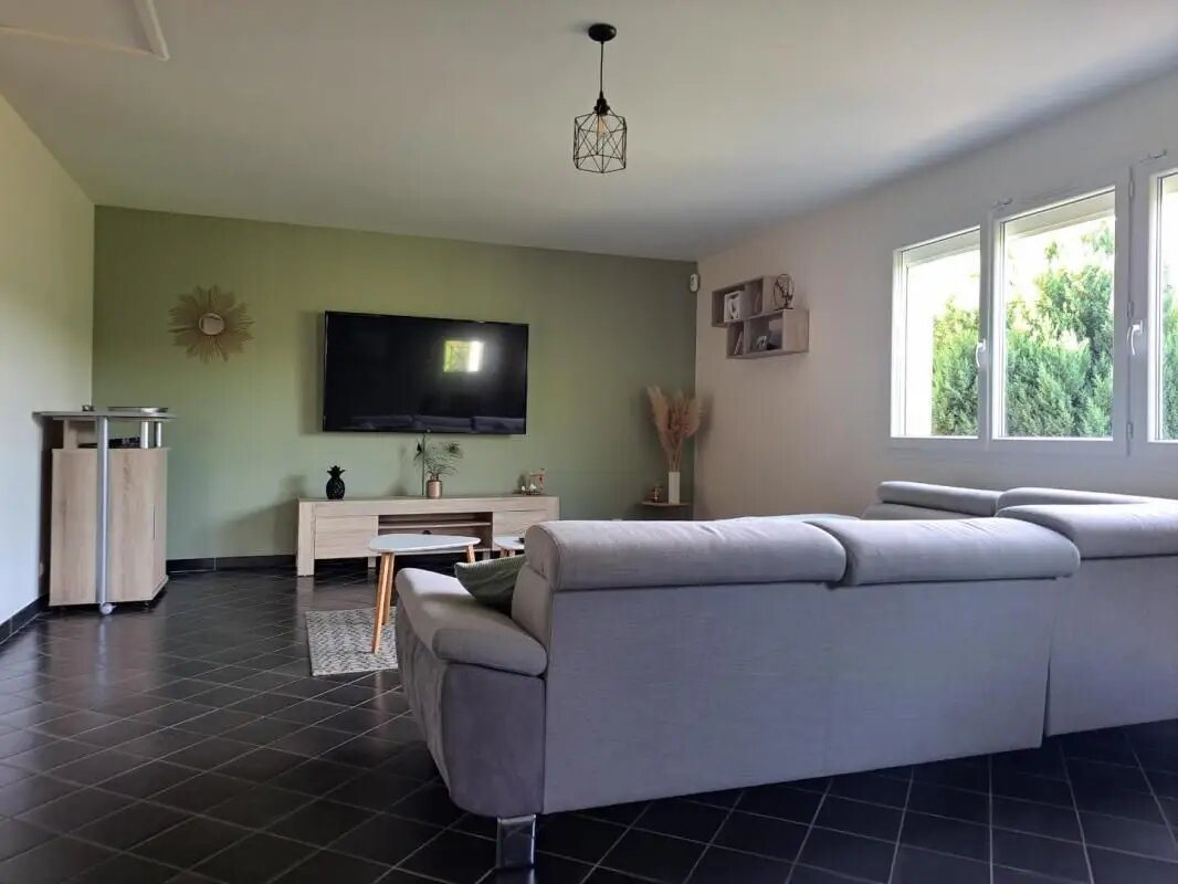 Maison à louer, 145m², Assieu