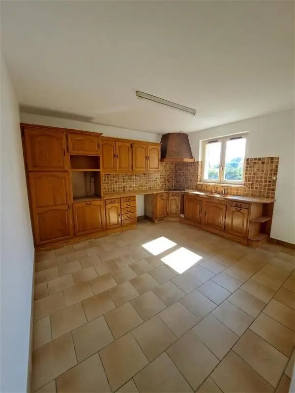 Maison à louer, 186m², Saint-Barthélemy-de-Vals