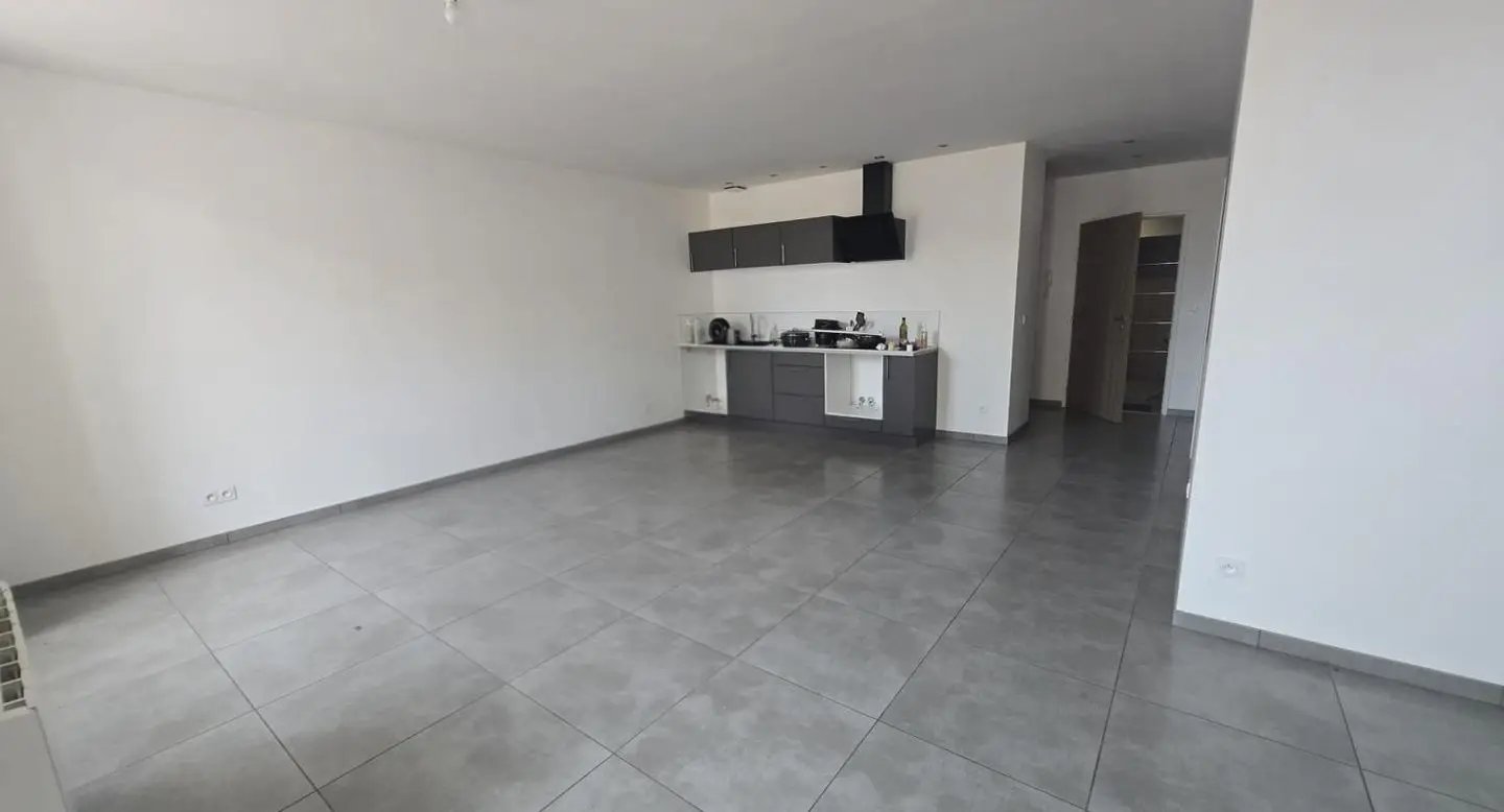Appartement à louer, 80m², Beaurepaire