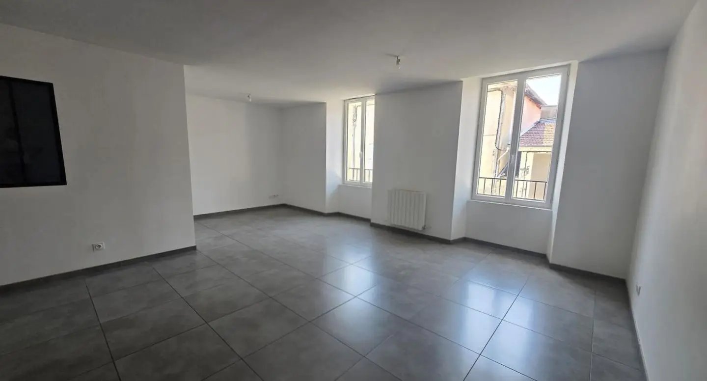 Appartement à louer, 80m², Beaurepaire