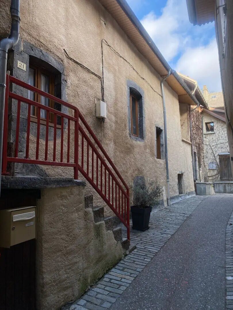 Maison à vendre, 110m², Corps