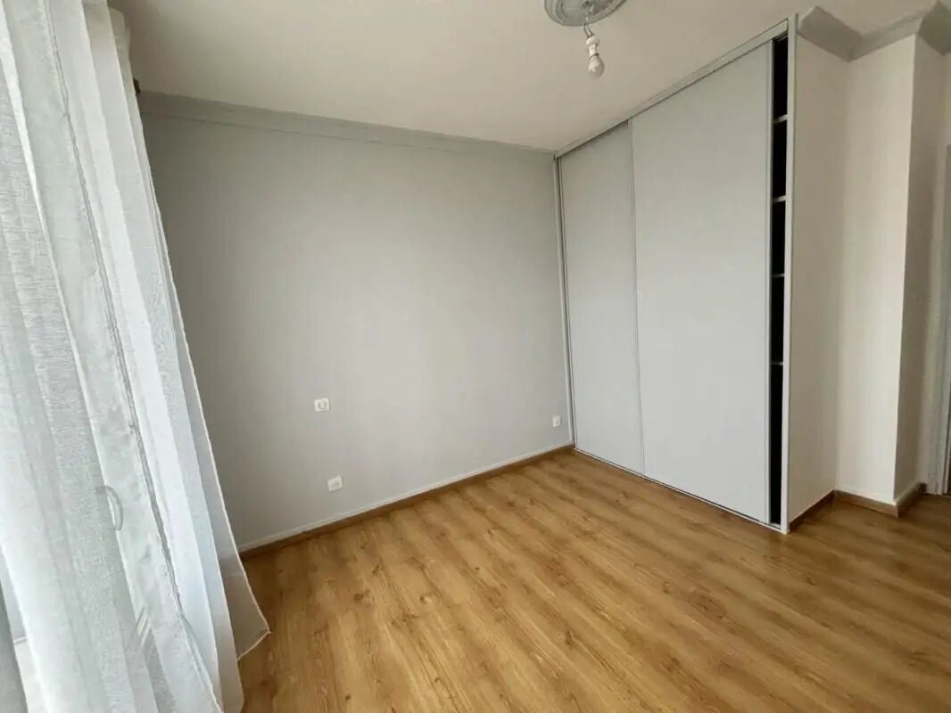 Appartement à louer, 60m², Romans-sur-Isère