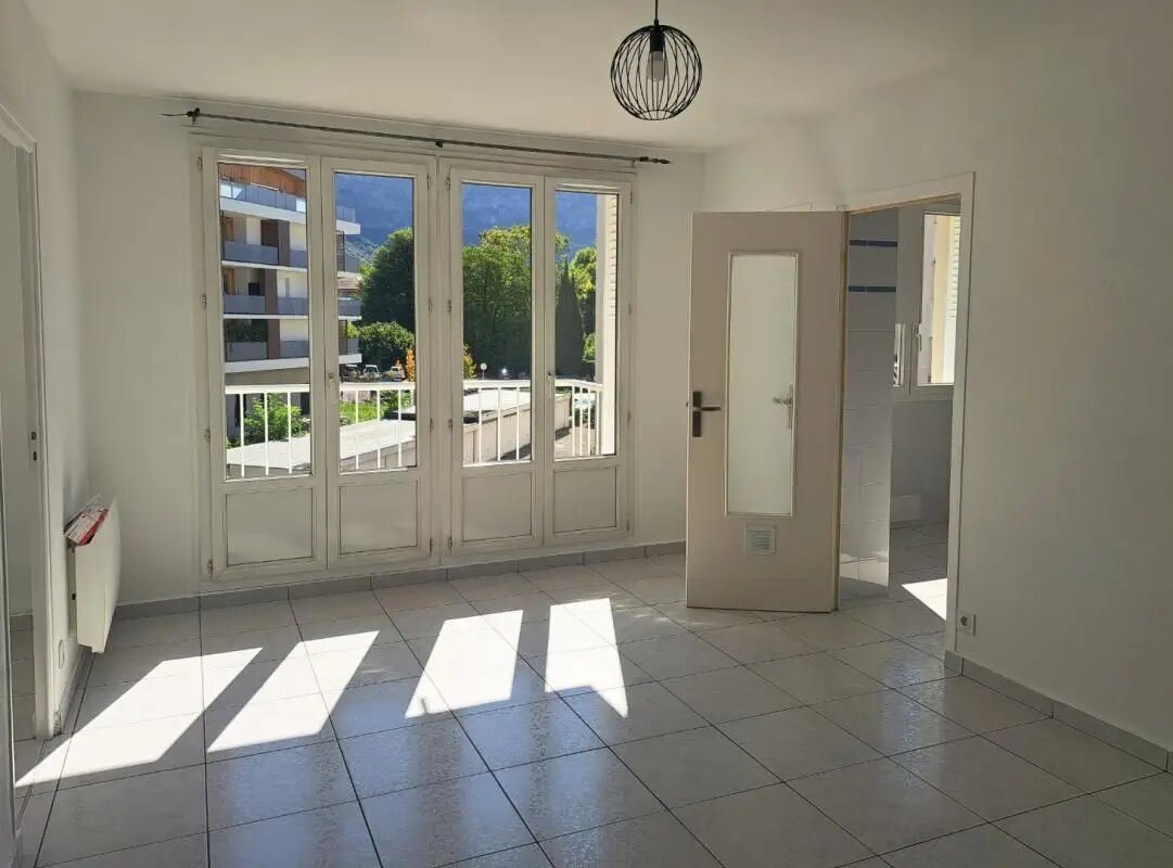 Appartement à louer, 51m², Saint-Egrève