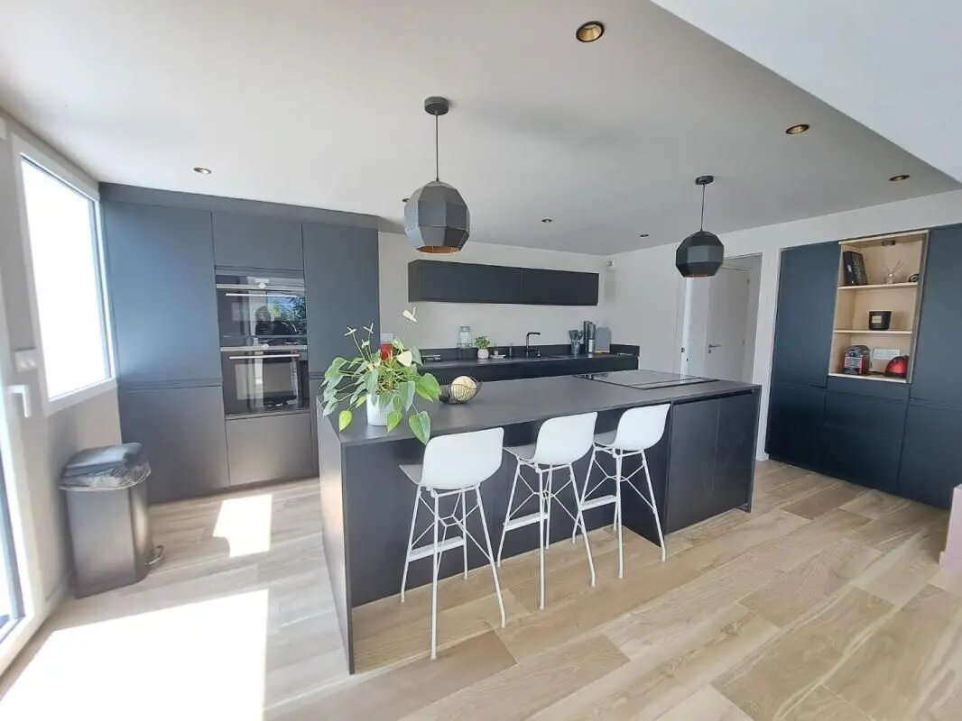 Maison à louer, 198m², Varces-Allières-et-Risset