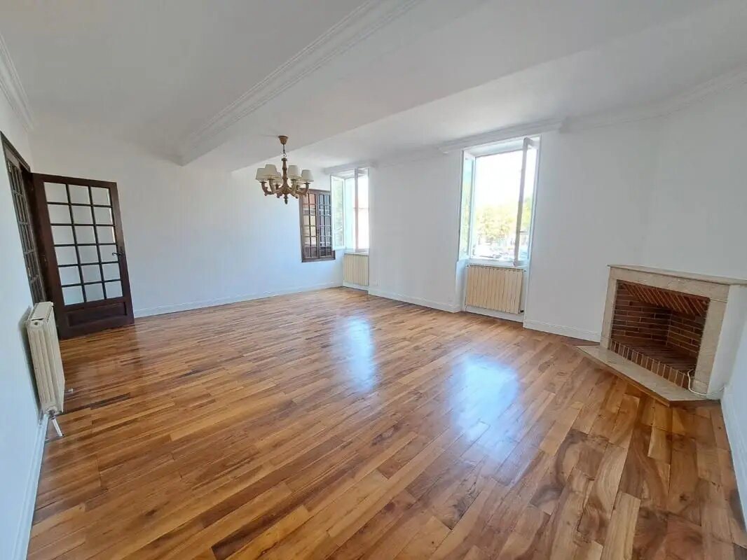 Appartement à louer, 101m², Rives