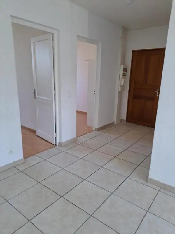 Appartement à louer, 62m², Roussillon